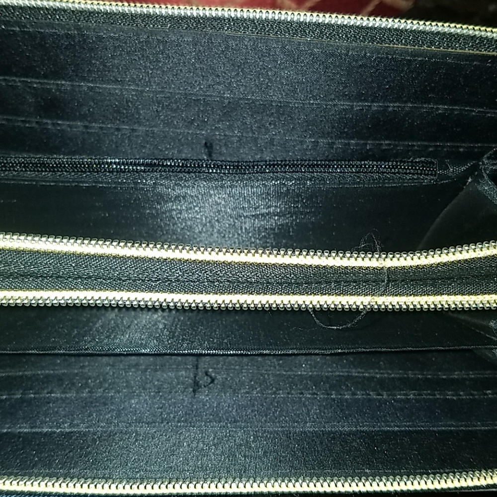 Purse - Picture 2 of 2